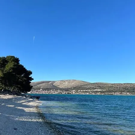 Sun By Διαμέρισμα Τρογκίρ